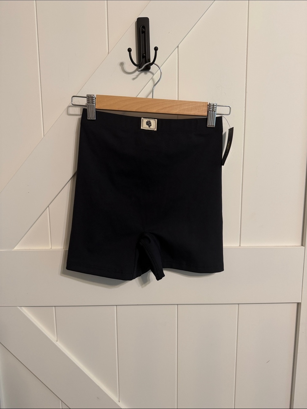 New Darc Sport Women’s Small Wolf Patch Airport High-Rise Bike Shorts
